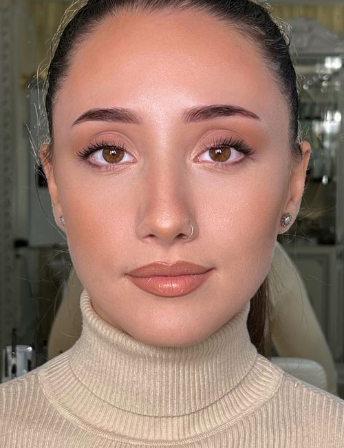 Stilizare Sprâncene cu Henna